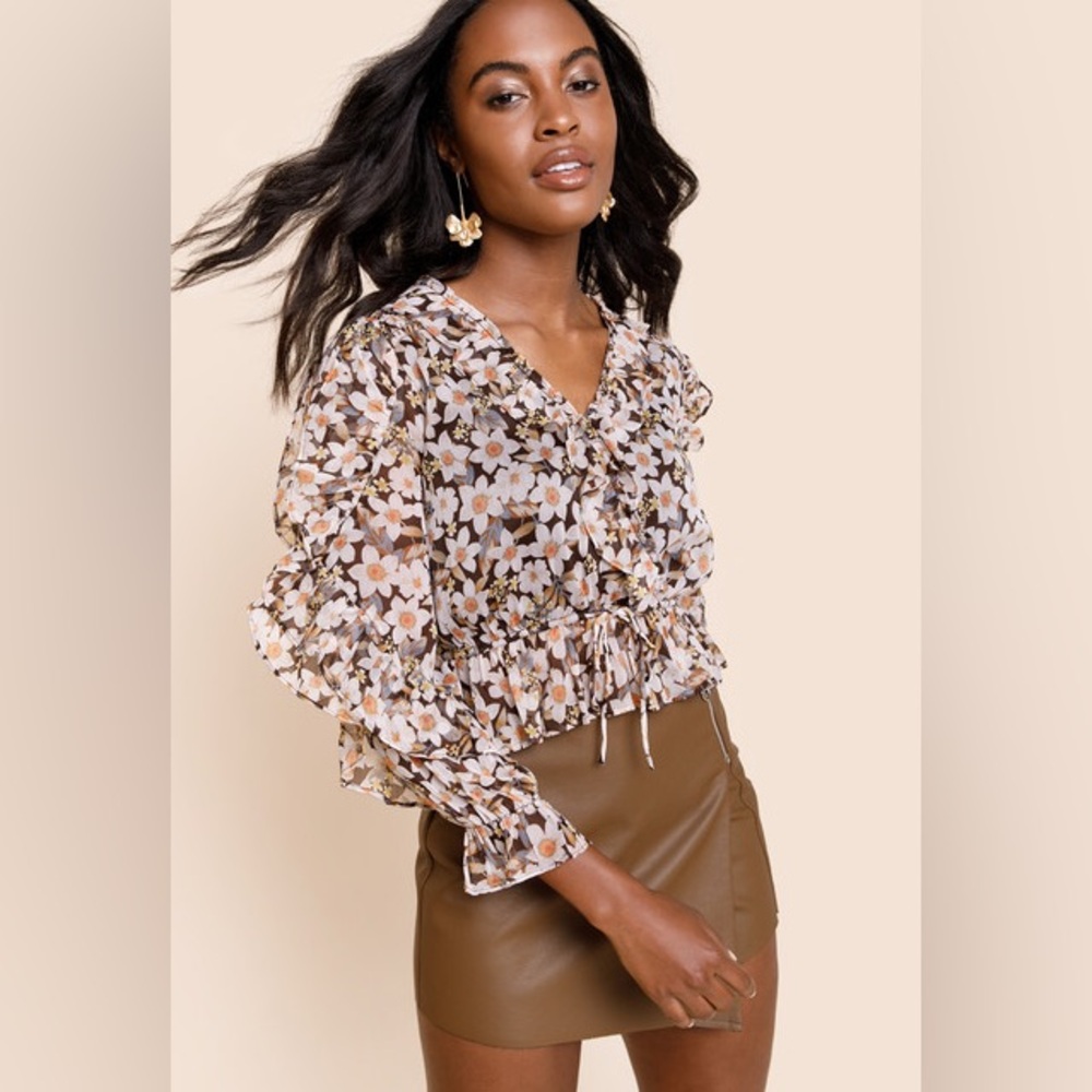 Jaqueline Bold Floral Front Tie Blouse